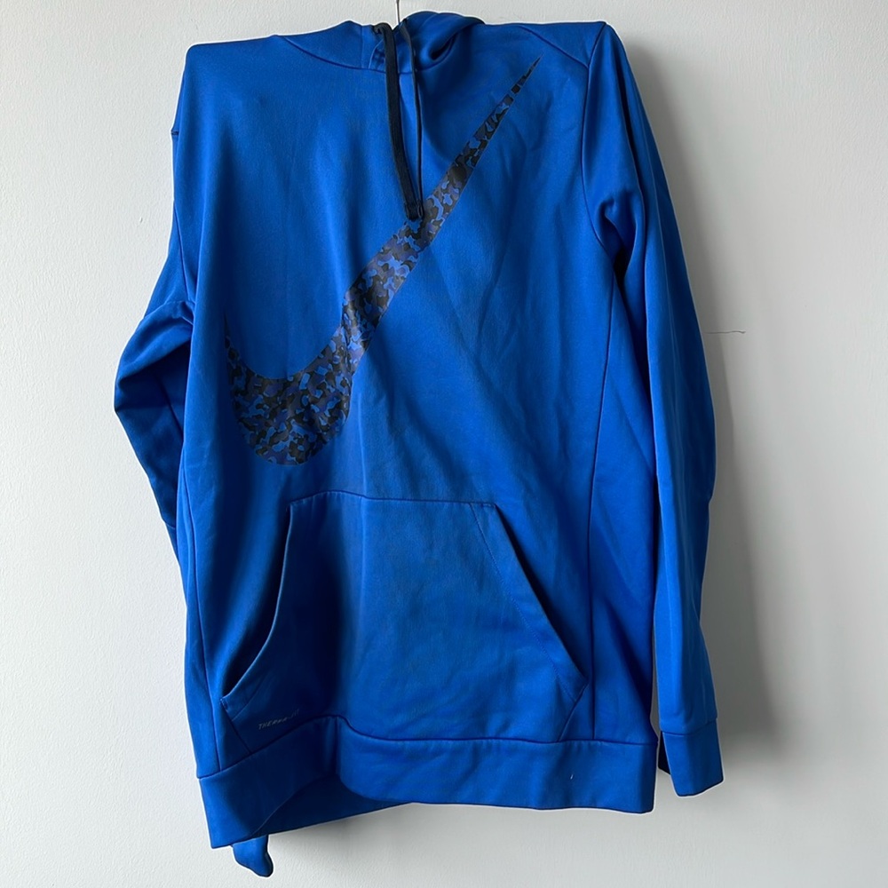 Nike hoodie and Under Armour cold gear shirt bundle
